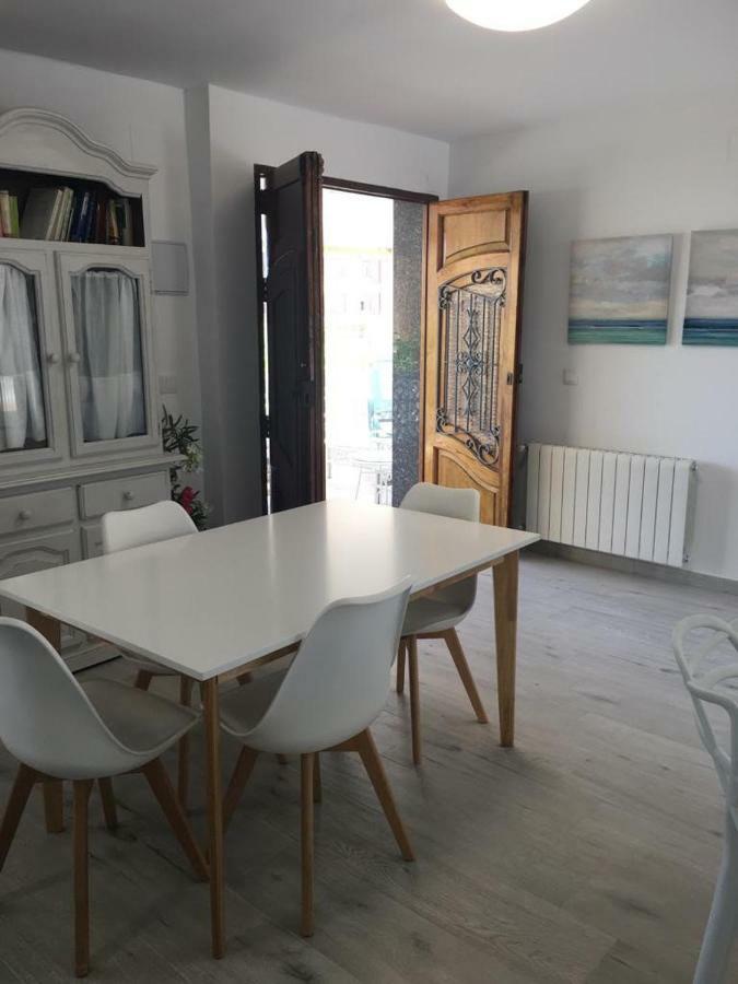הוילה בוריאנה Casa Ferrada מראה חיצוני תמונה